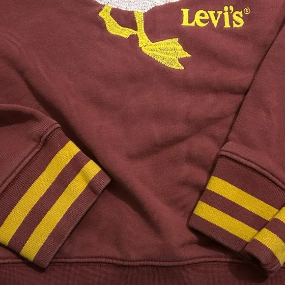 Levi's Men's Maroon Sweater with Duck - Picture 4 of 5